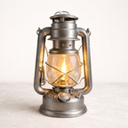 Vintage Kerosene Lamp فانوس كيروسين معدني وزجاجي – تصميم كلاسيكي وأنيق